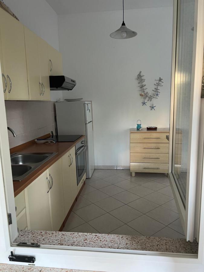 פרמנטורה Villa Claudia Beach Apartment מראה חיצוני תמונה